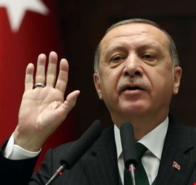 صحيفة: أردوغان يريد استقبالا عسكريا ومأدبة عشاء رسمية في ألمانيا