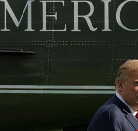 ترامب يهدد بحل الحكومة الأمريكية