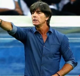 لوف يقرر استدعاء أوزيل الى المنتخب!