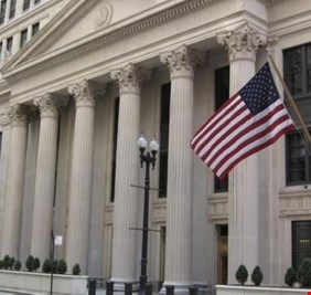 البنك الفيدرالي الأميركي يلاحق خمسة مصارف عراقية