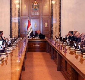 لماذا قدم مجلس الوزراء برئاسة العبادي اجتماعه اليوم الاثنين
