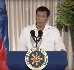 رئيس الفلبين: أنا محبط وأفكر في التنحي