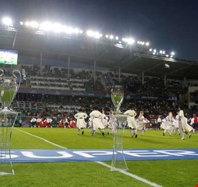 ريال مدريد يفشل في معادلة رقم برشلونة وميلان