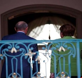 الملف السوري طغى على مباحثات بوتين-ميركل