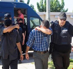 تركيا تدين قرار اليونان منح اللجوء لعسكرييها الفارين