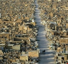 بالفيديو .. ماذا يقول  (الدفان ) عن رزق صدام حسين، وماذا يقول عن ( مصيبة) حقوق الإنسان ؟!
