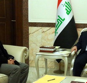 (العراق اليوم) يتابع معركة  الشد والجذب بين العبادي والمهندس حول الحشد الشعبي وانتشاره، من سينتصر على من ؟