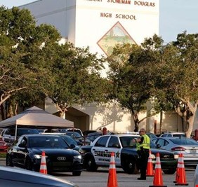 الولايات المتحدة.. 4 قتلى بإطلاق نار في فلوريدا ومصرع أحد المشتبه بهم بتنفيذ الهجوم