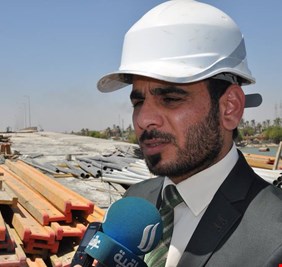 العضو ( البدون) علي شداد يعزف على النغمة الشوفينية الصدامية