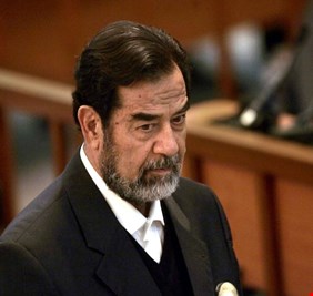 وزير جزائري : صدام قتل 14 جزائريا بينهم وزير