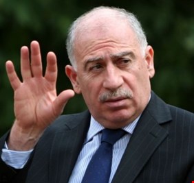 بالوثيقة.. بعد فشله في الحصول على منصب رئاسة البرلمان.. النجيفي يغلق (دكانه) ويفلش الحزب