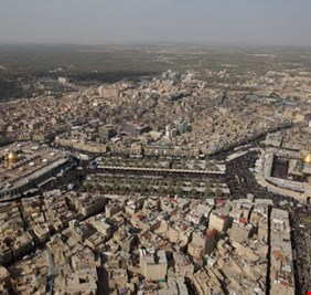 ثلاثة ملايين زائر يحيون ليلة عاشوراء في كربلاء