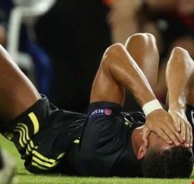 جماهير ريال مدريد تنسى رونالدو في 17 ثانية فقط!