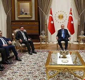 ماذا يفعل رئيس المخابرات التركية في اجتماع سياسي (كما يفترض) بين خميس الخنجر واردوغان ؟!!