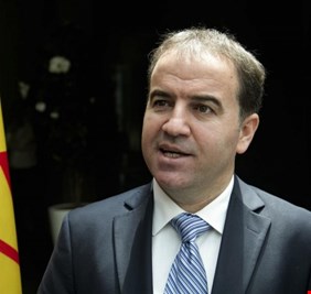 مستشار بارزاني يكشف سبب الاصرار علی الرئاسة ويهدد بنقل المواجهة لبغداد