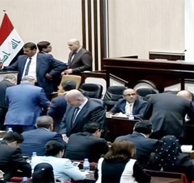 النواب يبدأون بتسجيل اسمائهم في اللجان النيابية