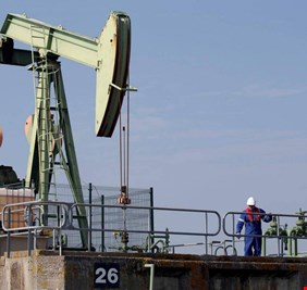 موسكو: مستعدون لخفض إنتاج النفط في حال تطلبت الأسواق ذلك