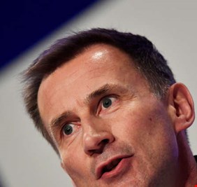 وزير الخارجية البريطاني: أين الثقة والمثل العليا للحلم الأوروبي؟