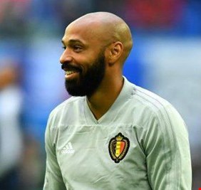 هنري مرشح لتدريب برشلونة