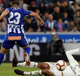 ألافيس يلدغ ريال مدريد في الوقت القاتل