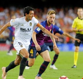 برشلونة يتعثر مجددا في 