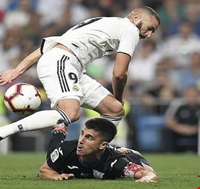 ريال مدريد يكشف تفاصيل إصابة بنزيمة الخطيرة