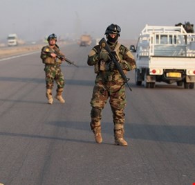 صحيفة: تحذيرات من محاولات برلمانيين لالغاء قيادات العمليات التابعة للجيش