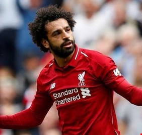 صلاح يترك منتخب مصر ويعود إلى ليفربول