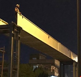 انشاء ستة مجسرات مخصصة للمشاة في مناطق متفرقة من بغداد