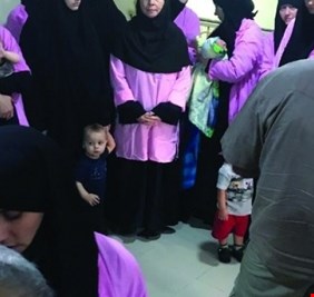 العراق يسلم جورجيا 3 أطفال بعد إدانة أمهم بالمؤبد