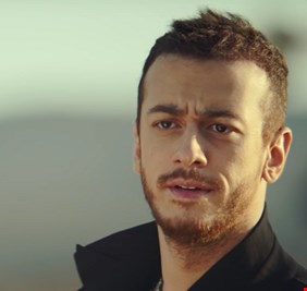 موقع فرنسي يكشف تفاصيل محاولة سعد لمجرد الانتحار