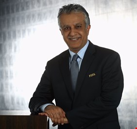رئيس الاتحاد الآسيوي في رواندا، فماذا يحمل في حقيبته لإجتماع مجلس الفيفا.