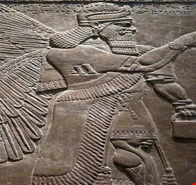 صحيفة: بيع قطعة اثرية اشورية عمرها ثلاثة الاف عام يثير جدلا شعبيا