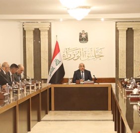 عبد المهدي يكشف عن اسماء خمسة وزراء اختارهم عبر النافذة الالكترونية، واحد النواب يشكك بذلك