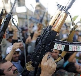 الحوثيون يعلنون قطع خطوط الإمداد عن قوات هادي في الحديدة