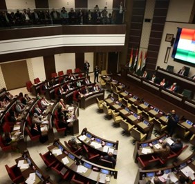 كتلة كردية ترفض الانضمام “للبيت الكردي” وتعده مصدراً “للفساد”