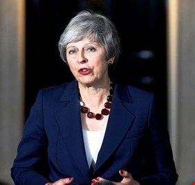 بعد 5 ساعات من اجتماع متواصل.. الحكومة البريطانية تعلن تأييدها خطة ماي حول 