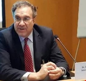 وزير الكهرباء يوجه بالتحقيق بما ورد في تقرير لصحيفة اميركية بشأن حالات فساد