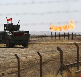 قيادي بدولة القانون يحذر من اتفاق يسمح بسيطرة بارزاني على نفط كركوك