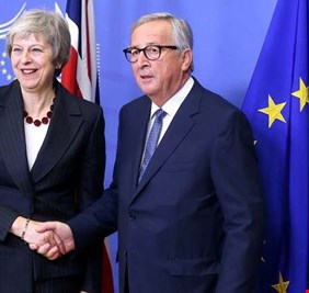 الاتحاد الأوروبي يعلن عن تقدم في المباحثات مع بريطانيا حول 