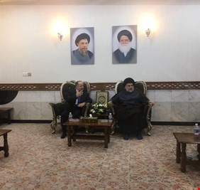 البارزاني يجتمع مع الصدر في النجف