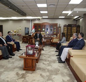 وزير الاتصالات يستقبل وفد كتلة الحزب الديمقراطي الكوردستاني في مجلس النواب