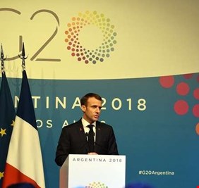 فرنسا.. ماكرون يرفض 