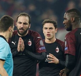 ميلان يودع الدوري الأوروبي