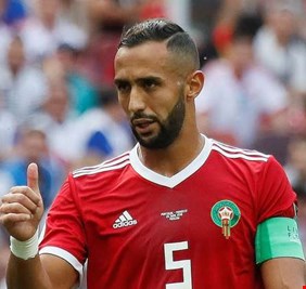 المغربي بنعطية يتفاعل بشكل رائع مع فوز صلاح بجائزة 