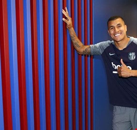 رسميًا.. برشلونة يعلن التعاقد مع موريلو