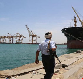 وصول رئيس لجنة المراقبة الدولية إلى الحديدة اليمنية