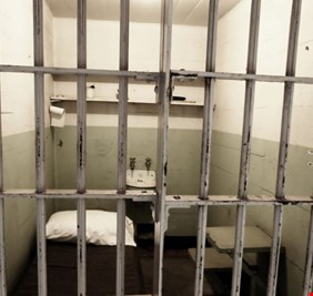 المؤبد لمدان اشترك بعملية اغتيال المعارض طالب السهيل في بيروت