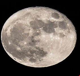 النازيون لم يعودوا من القمر.. تنبؤات وتوقعات كبرى لم تتحقق في عام 2018