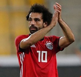مفاجأة من وزير الشباب والرياضة المصري لمحمد صلاح